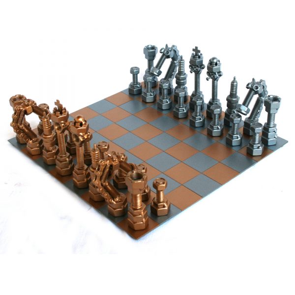 Különleges, exkluzív fém sakkfigura készlet